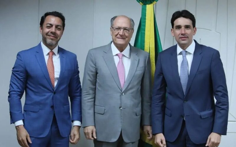 Ministro de Portos e Aeroportos, Silvio Costa Filho, Debate Investimentos com Vice-Presidente Geraldo Alckmin