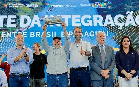 Paraguai responde à inauguração da Ponte da Integração com cerimônia própria na fronteira