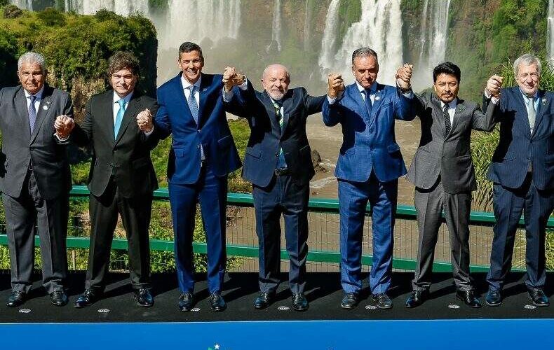 Encontro de líderes do Mercosul atrai Lula, Milei e outros líderes em clima de decepção com a União Europeia