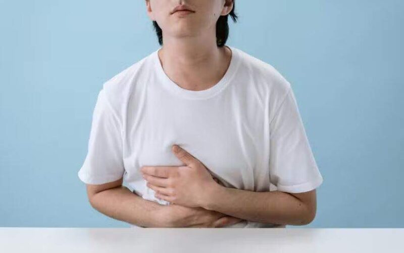 Alimentos para aliviar a Síndrome do Intestino Irritável: saiba o que incluir na sua dieta