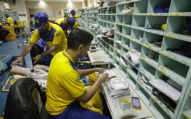 Plano de reestruturação dos Correios prevê redução de agências e cortes de funcionários