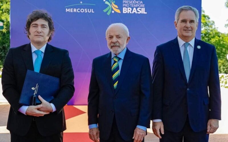 Chefe de Estado argentino diverge de Lula e elogia intervenção de Trump na Venezuela no Mercosul