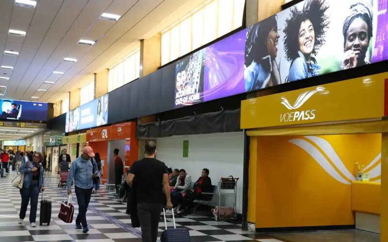 Número inédito: Aviação brasileira registra movimento recorde de 130 milhões de passageiros em 2025.