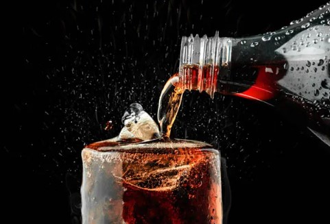 Estudo aponta que até pequenas doses de aspartame podem ter impacto na saúde dos camundongos