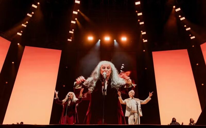 Caetano Veloso e Maria Bethânia são premiados com o Grammy de Melhor Álbum Internacional