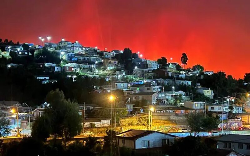 Chile declara estado de emergência devido a grandes incêndios no sul do território.