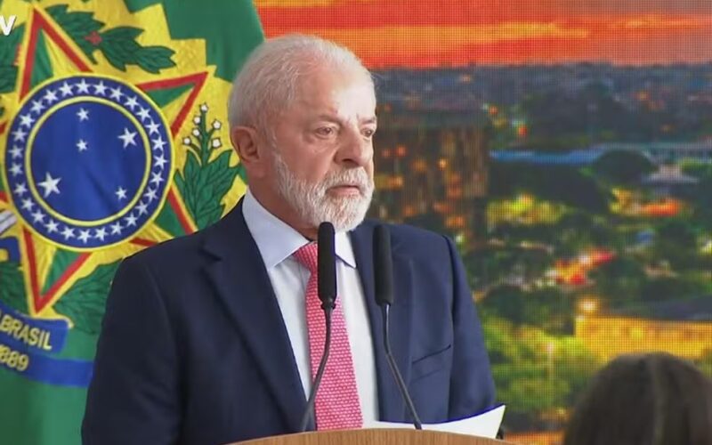 Pressão crescente da direita sobre Lula com prazo em xeque