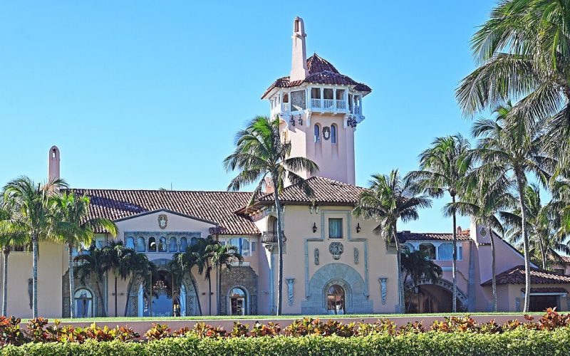 Intruso é baleado pelo Serviço Secreto dos EUA ao tentar invadir propriedade de Trump na Flórida