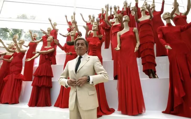 Valentino Garavani, gênio da moda italiana, nos deixa aos 93 anos