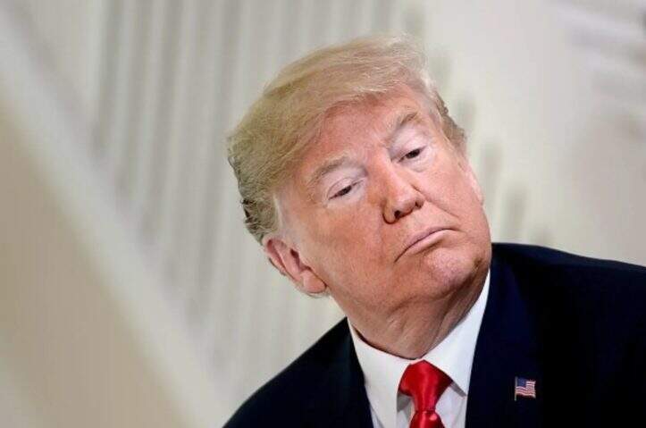 Trump reitera declarações sobre enfraquecimento militar do Irã e afirma que iranianos estão em negociações