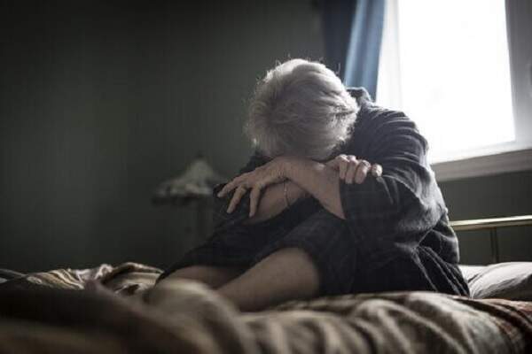 Desvendando o silêncio: as razões por trás da invisibilidade da depressão em idosos