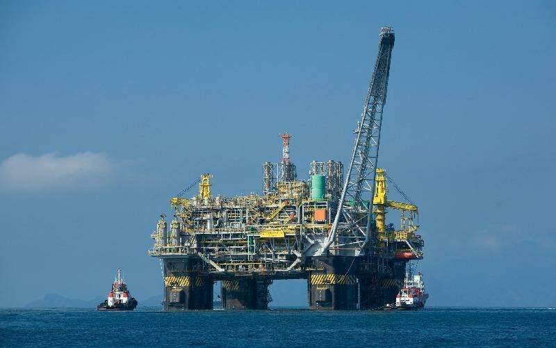 Valor do barril de petróleo atinge US$ 90, o mais alto em 30 meses, e ministro qatariano prevê que chegue a US$ 150