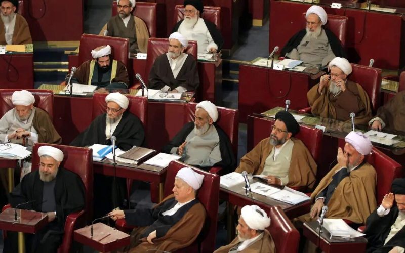 Sucessor de Ali Khamenei é escolhido pelo Irã após morte em ataque conjunto dos EUA e Israel, afirma mídia iraniana