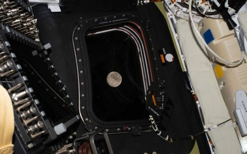 Artemis II alcança a Lua e estabelece novo marco de distância em relação à Terra