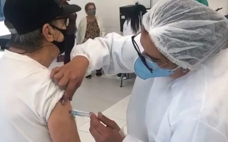 Ministério da Saúde distribui 2,2 milhões de vacinas contra a covid-19 para os Estados