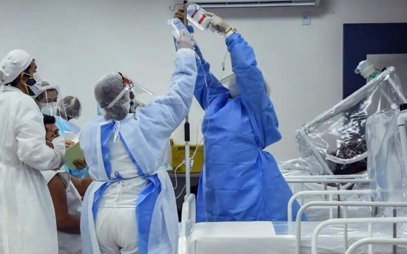Novas Diretrizes Curriculares Reformulam Cursos de Enfermagem no Brasil