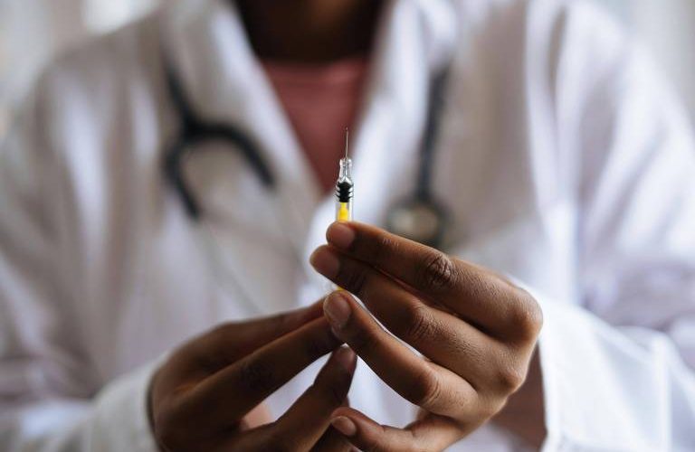 Avanço inovador: injeção inteligente para tratamento de câncer de cabeça e pescoço apresenta resultados encorajadores