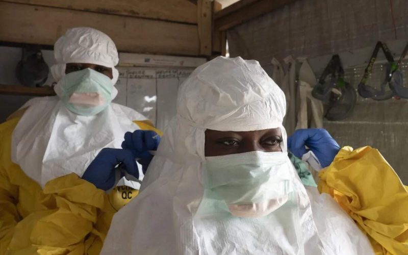 Governo brasileiro implementa plano de emergência em resposta ao surto de Ebola na África