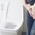 Entenda os riscos de reprimir a vontade de urinar e defecar