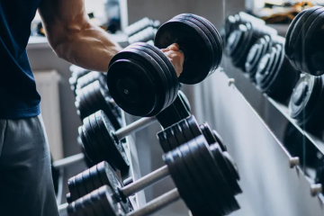 Exercícios de musculação: uma estratégia para prolongar a vida. Qual é a dose ideal? Descubra!