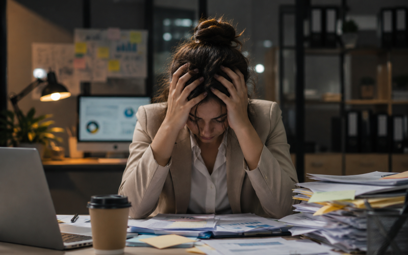 Esgotamento em alta: a crise do burnout e os afastamentos no Brasil