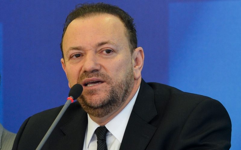 Líder do PT afirma que Lula enfrentou injusto desgaste devido à crise no STF