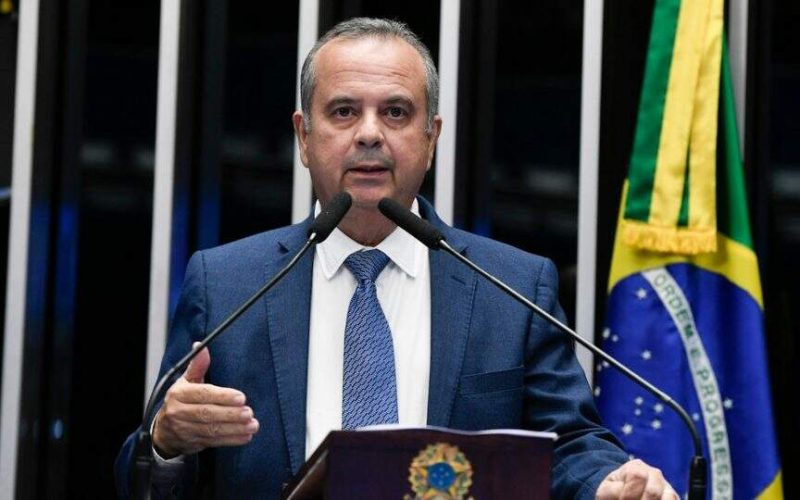 Líder da campanha de Flávio Bolsonaro garante que não há intenção de retaliar o Supremo em uma possível presidência do senador